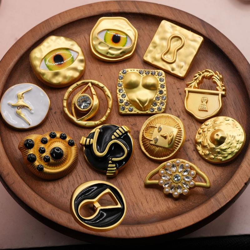 Vintage Collectible Buttons - Vintage Metal Button Artistic Eye Heart