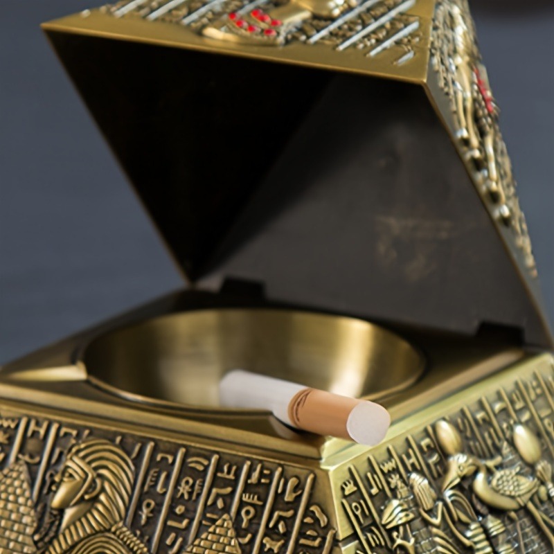 Egyptian Pharaoh Pyramid Ashtr - Vintage Collectible Ashtrays recension och pris