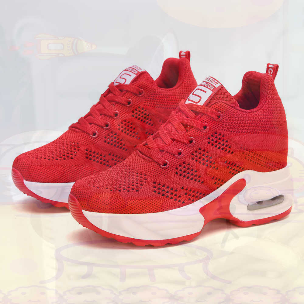 Red Size 36 Shoes Woman Tennis - Vintage Collectible Shop recension och pris