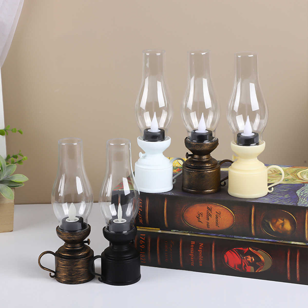 Vintage Lantern Retro Design L - Vintage Collectible Buttons recension och pris