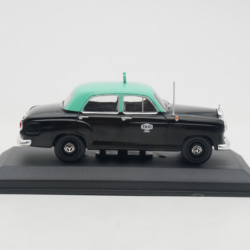 IXO 1:43 Scale Diecast Alloy 1 - Vintage Collectible Cars recension och pris